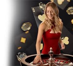 35bd মোবাইল কার্ড গেমস — স্মার্টফোনে Teen Patti খেলার দৃশ্য